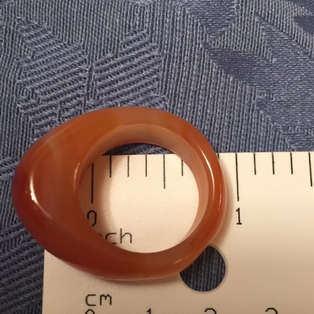 CARNELIAN RING UNISEX Size 11-11 1/2 LIKE NEW GORGEOUS GEMSTONE RING  Preworn